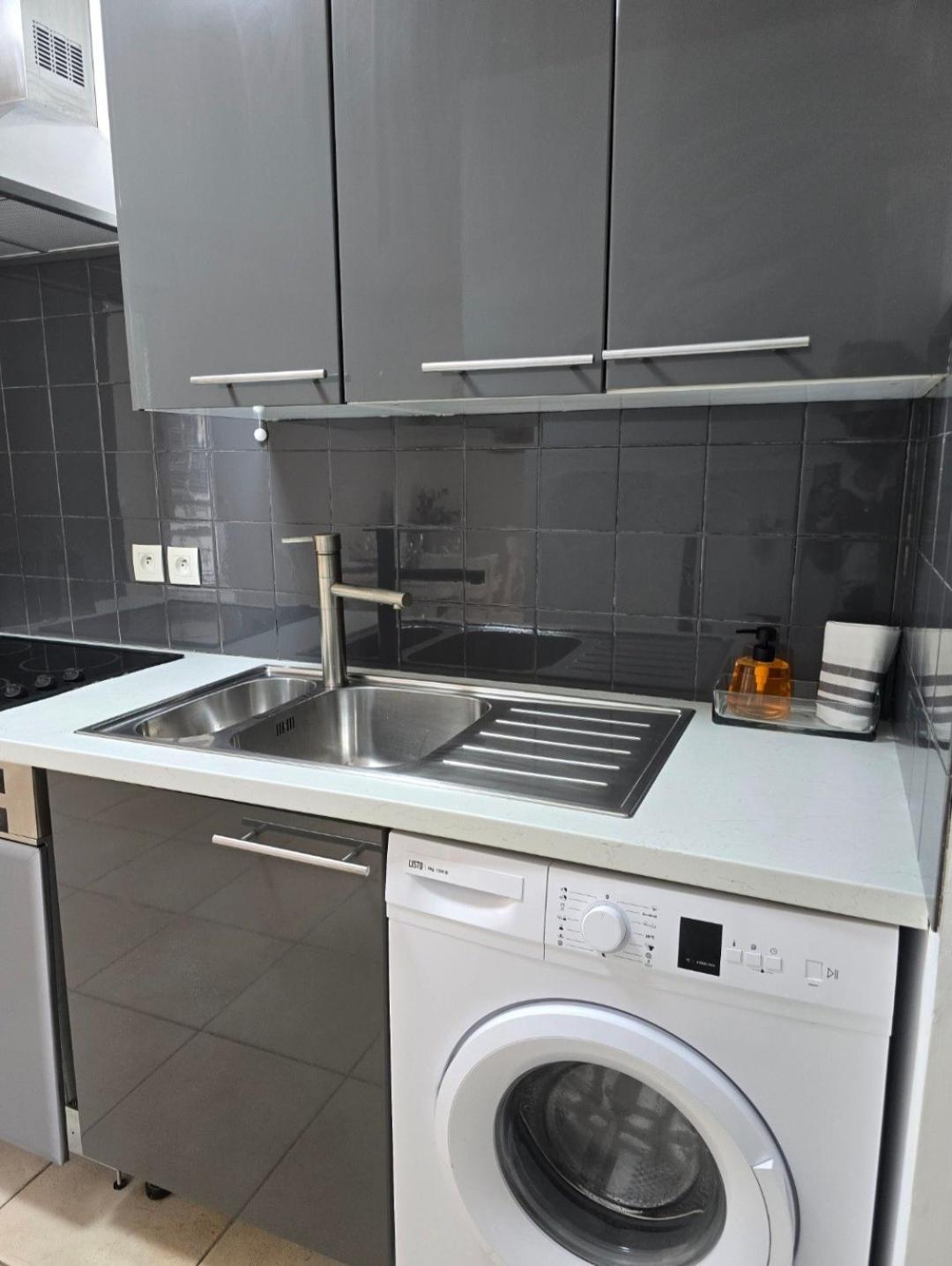 Apartamento Evasion Chic - Plages Terrasse, Clim 2 ,parkings Marselha