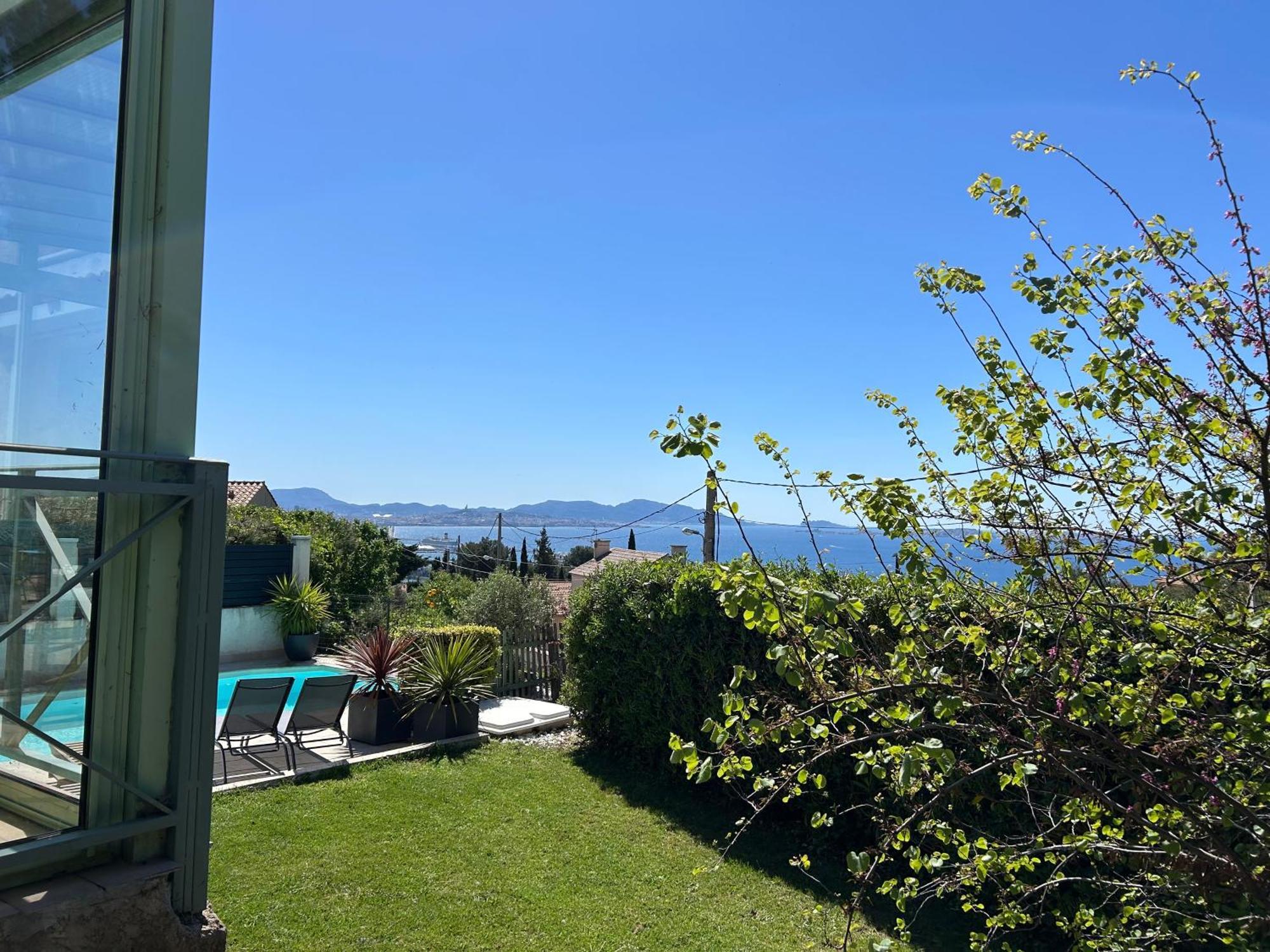 Maison Entierement Climatisee Vue D'exception Et Rade De Avec Piscine 8 Personnes