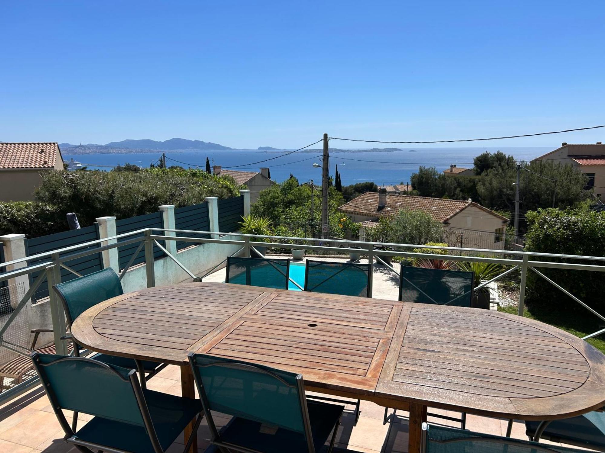 Maison Entierement Climatisee Vue D'exception Et Rade De Avec Piscine 8 Personnes *