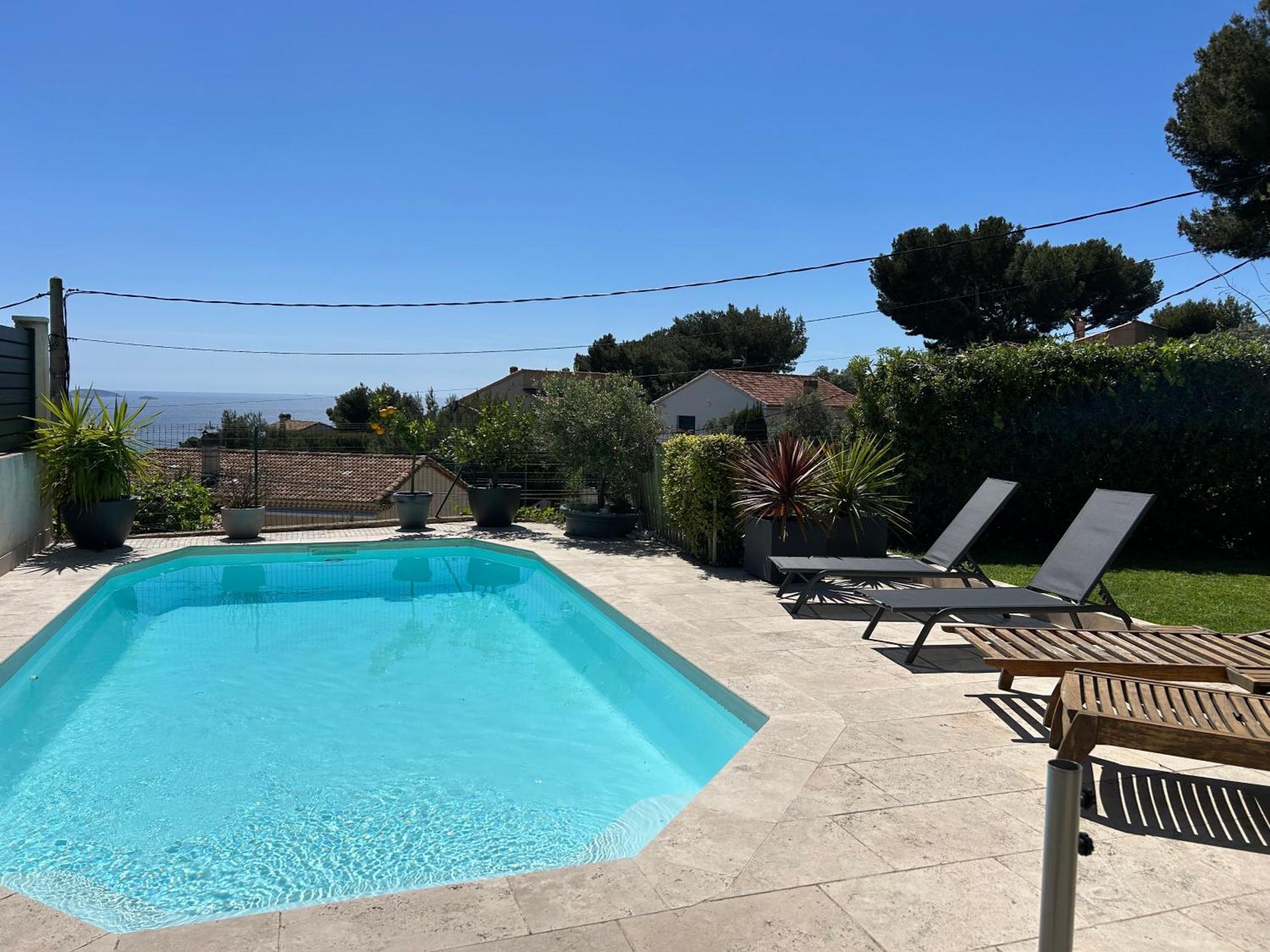 Villa Maison Entierement Climatisee Vue D'exception Et Rade De Avec Piscine 8 Personnes