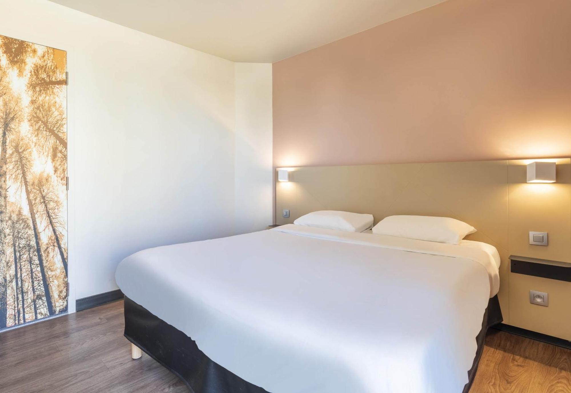 Centre La Timone Hotel
