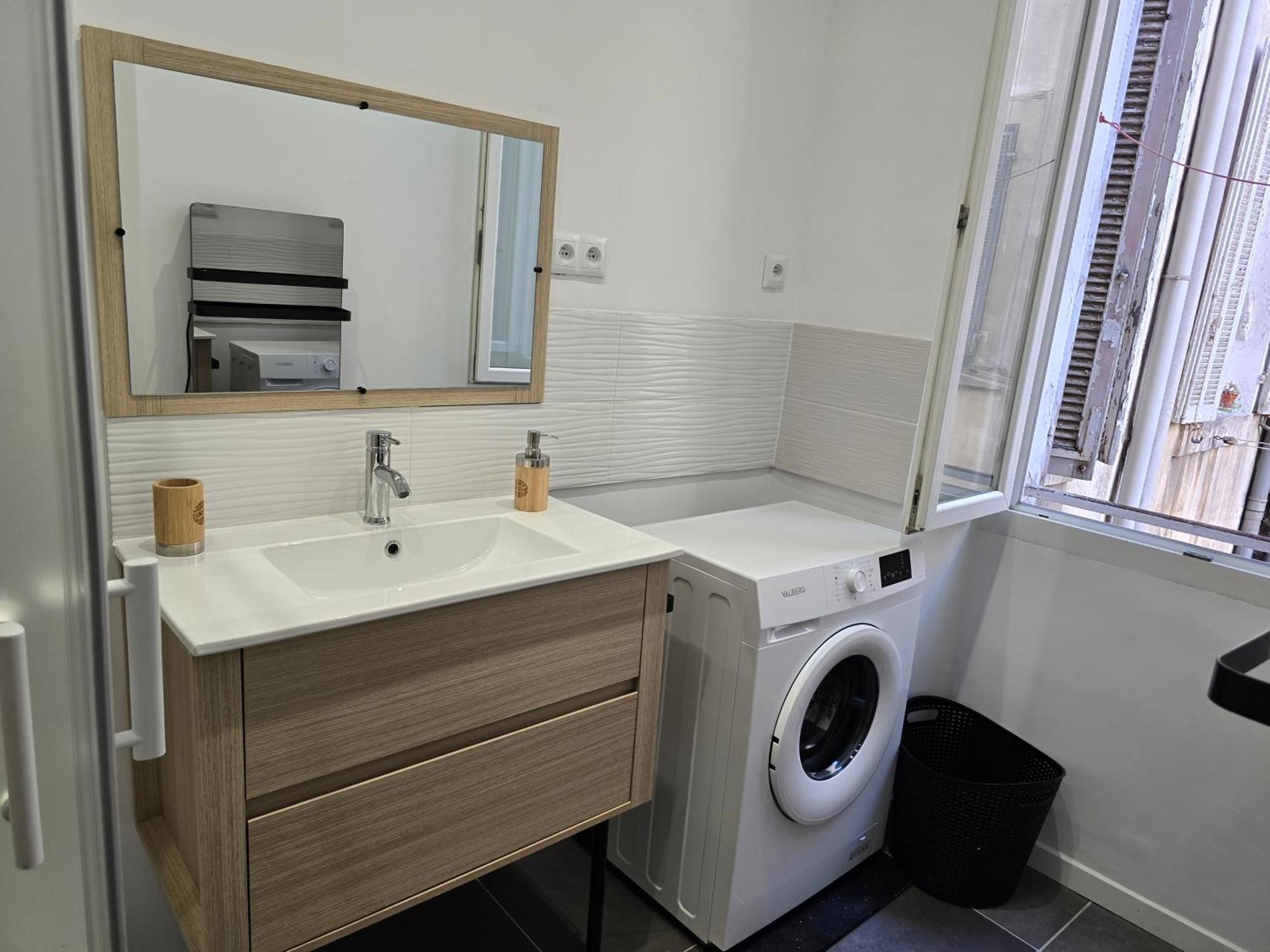 T3 A Marseille-joliette Appartement *