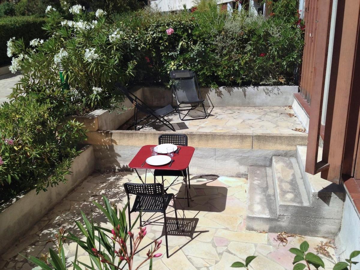 Apartment D'artiste A 8eme Arrondissement Marseilles