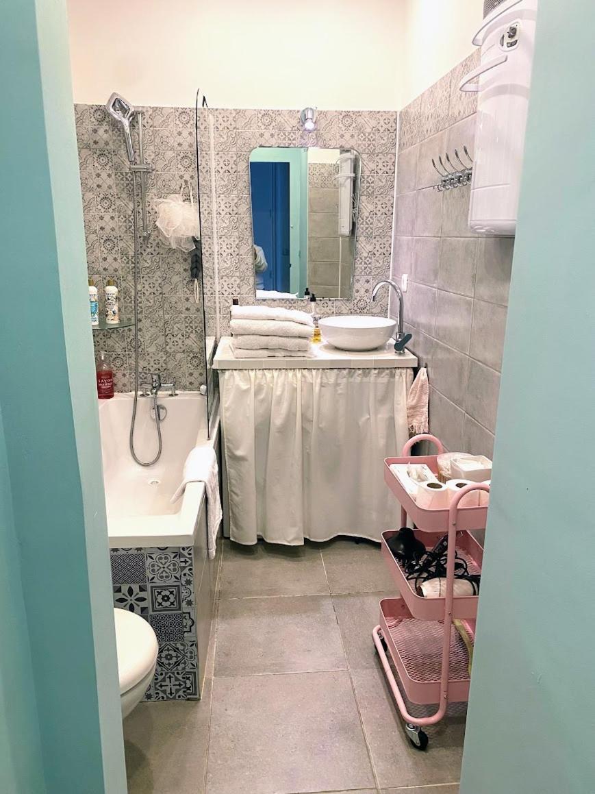 Apartment Au Coeur De Marseilles