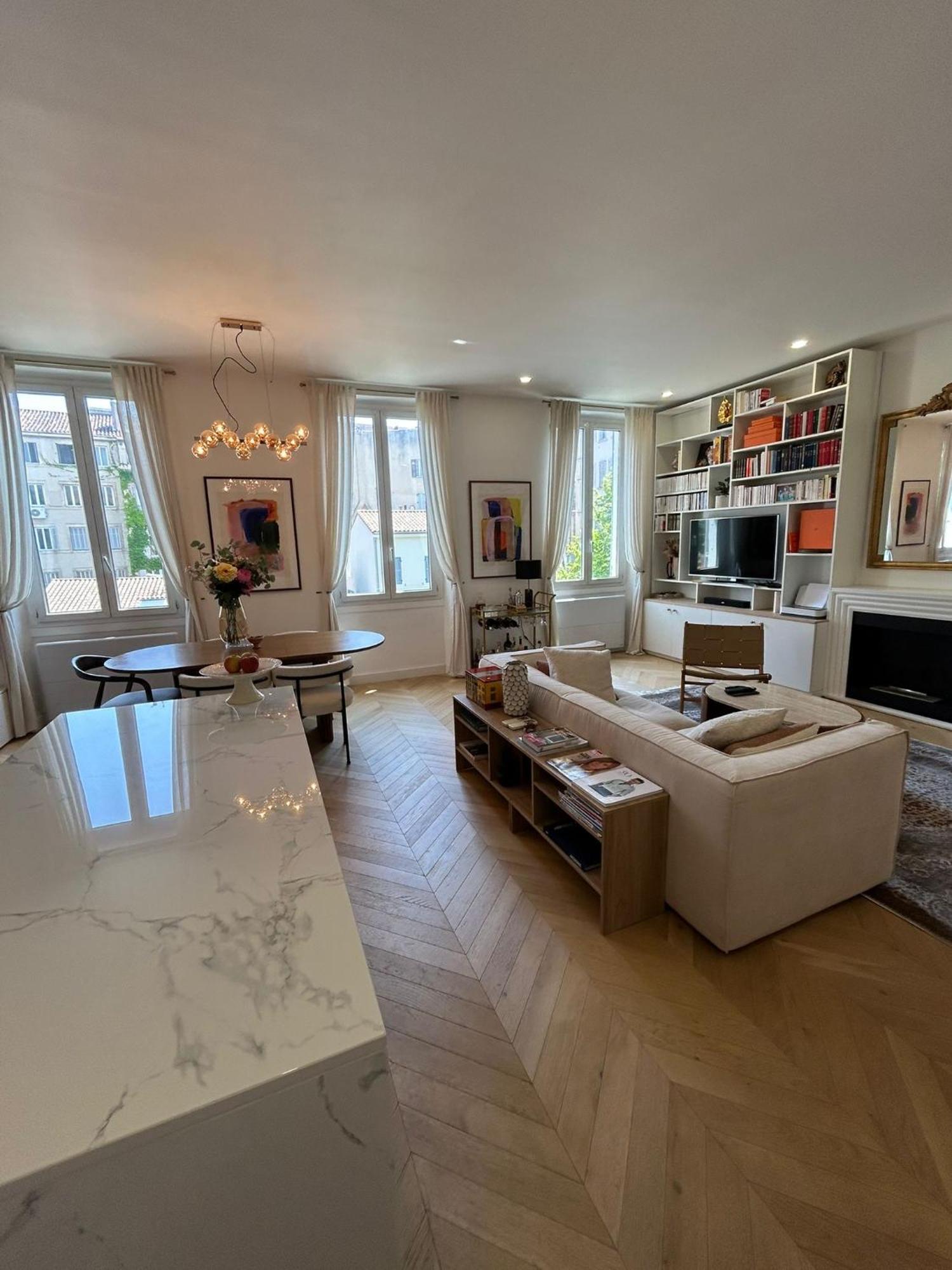 Duplex Avec Grande Terrasse Vieux Port Parking Gratuit *