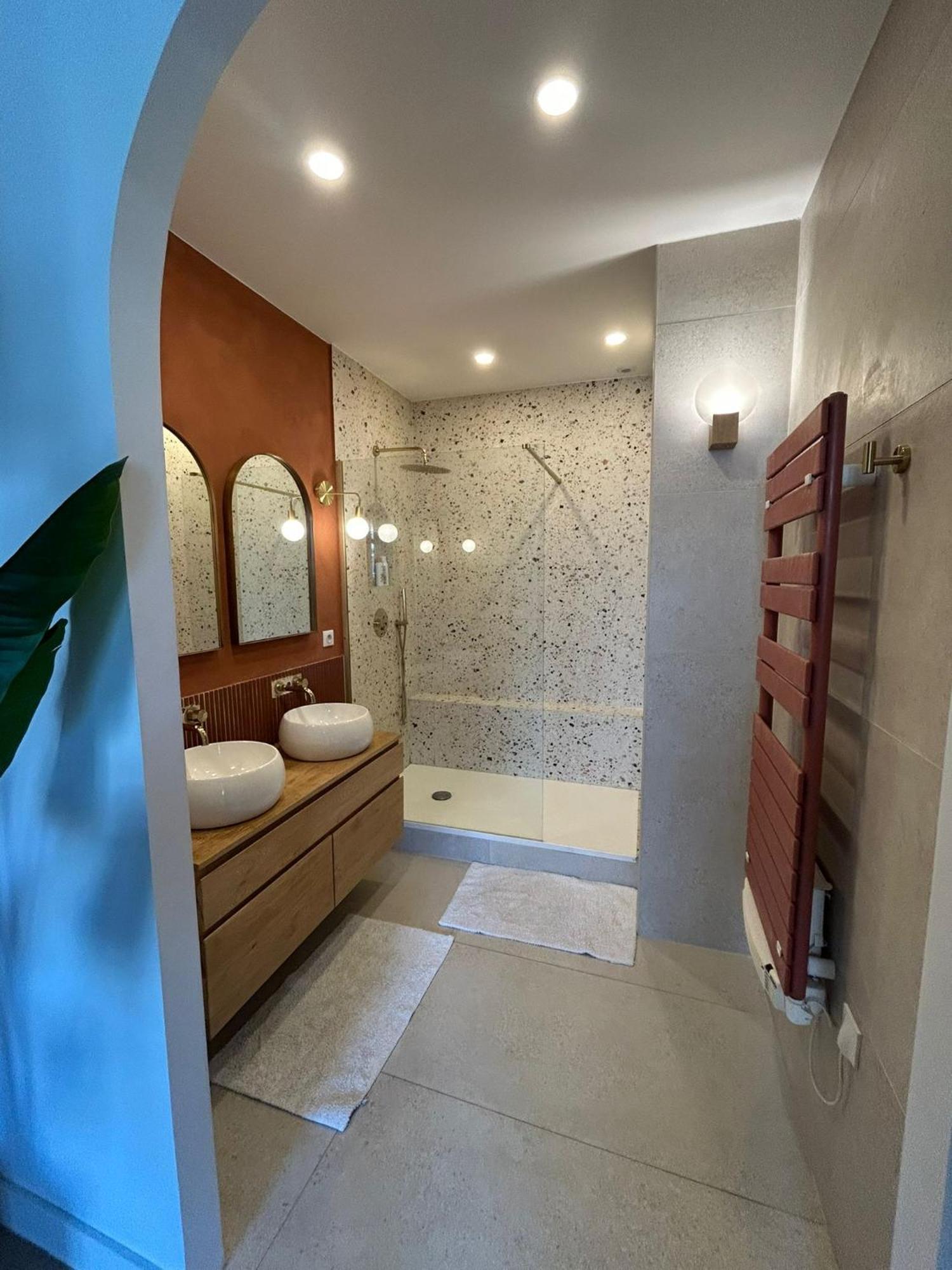 Duplex Avec Grande Terrasse Vieux Port Parking Gratuit Apartment Marseille