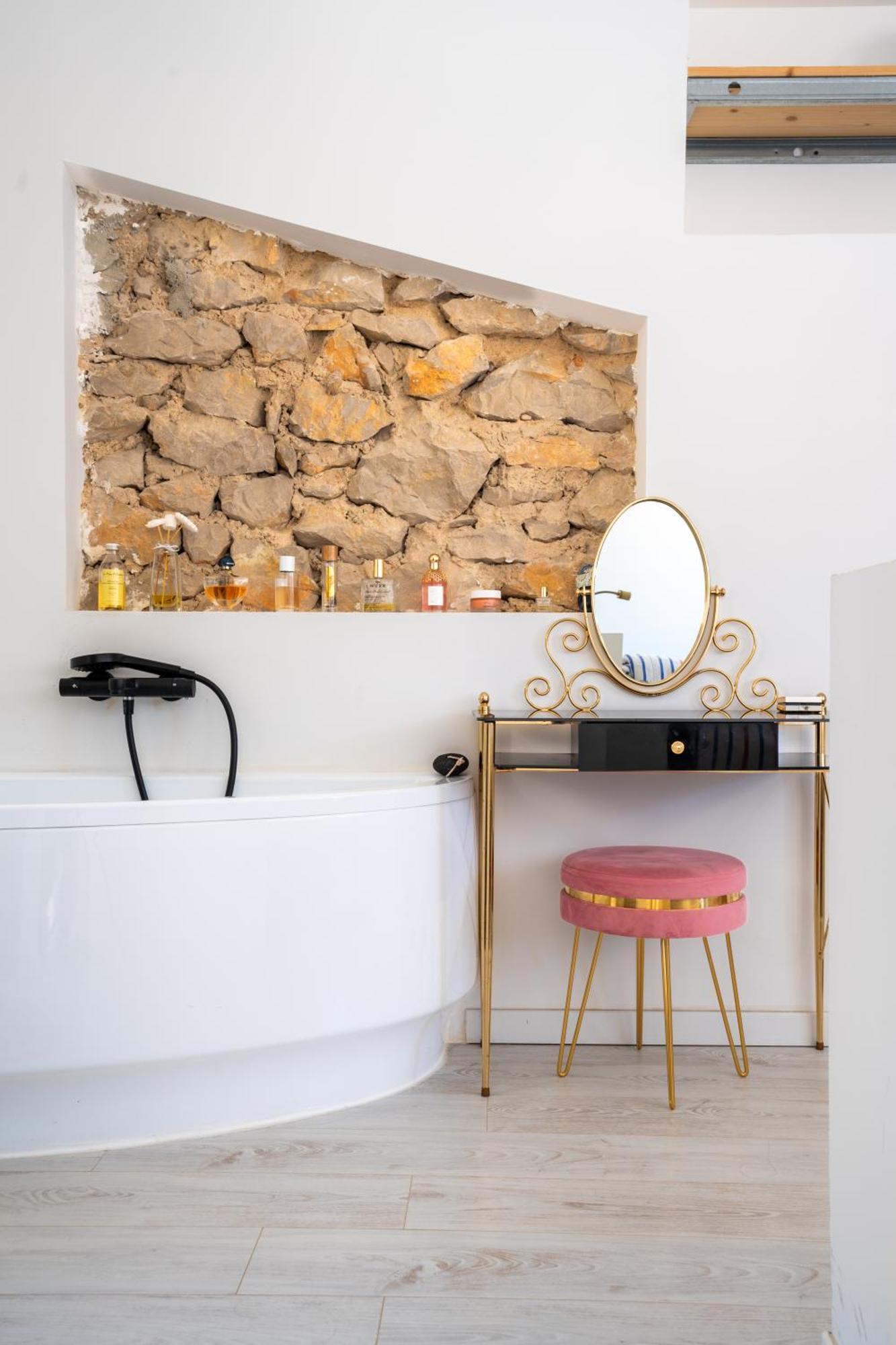Maison De Charme Au Coeur Des Goudes 5 Pers