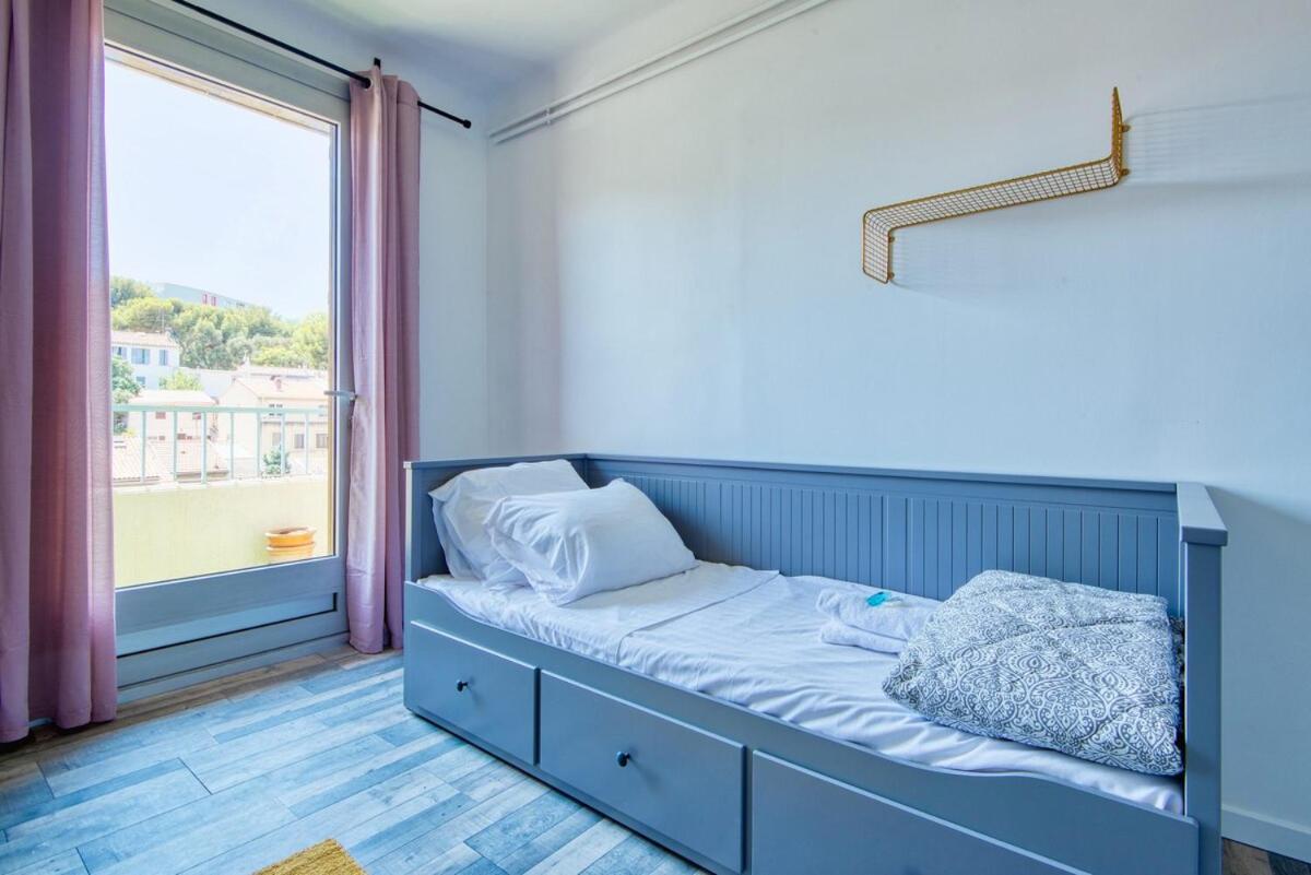 Grand T5 De 103 M2 Au Bd Guigou Avec 4 Balcons *