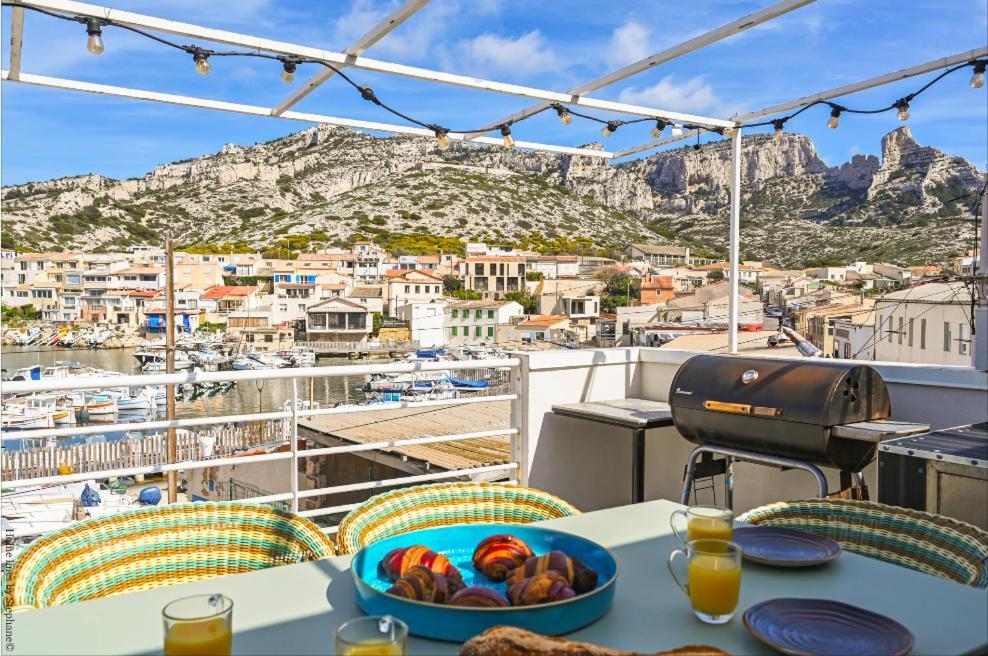Apartment Cabin, Waterfront Terrace Marseille