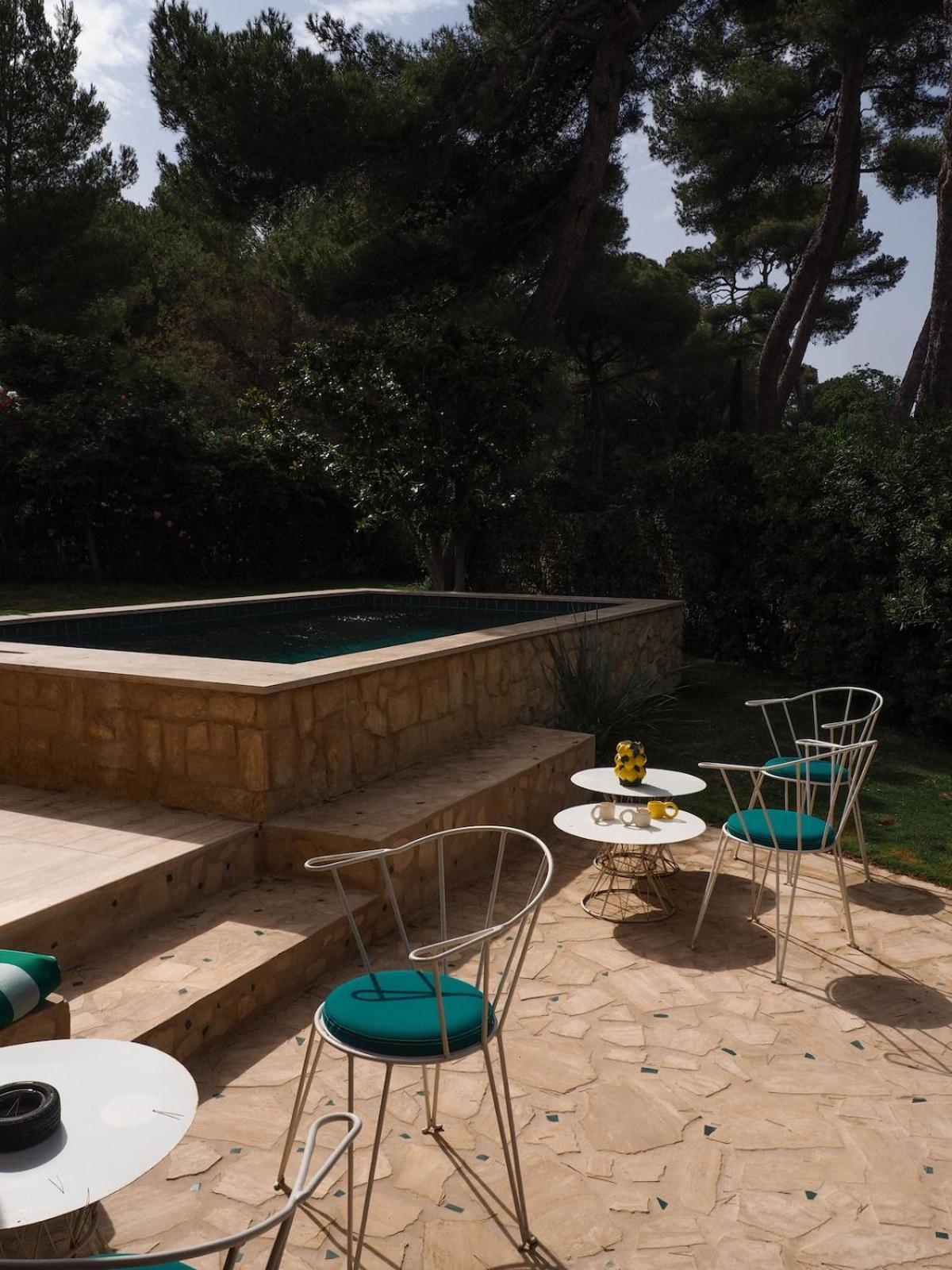 Maison Californienne Avec Piscine Proche De La