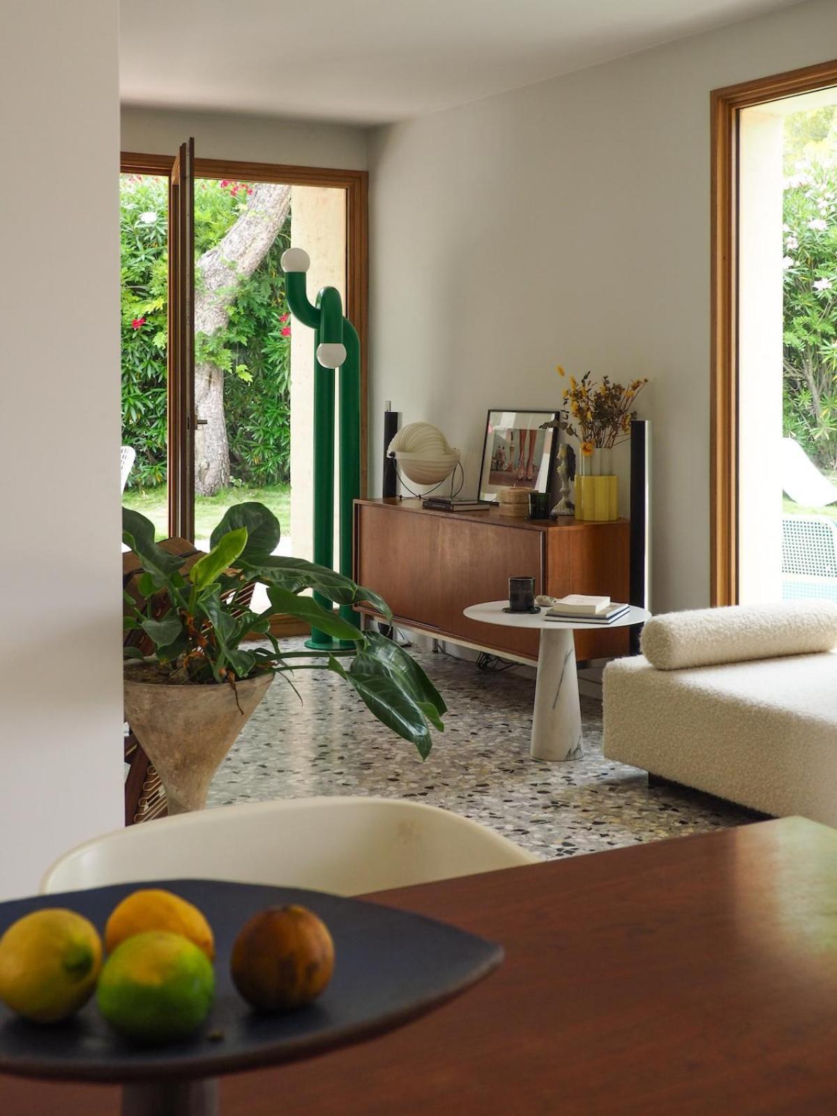 Maison Californienne Avec Piscine Proche De La
