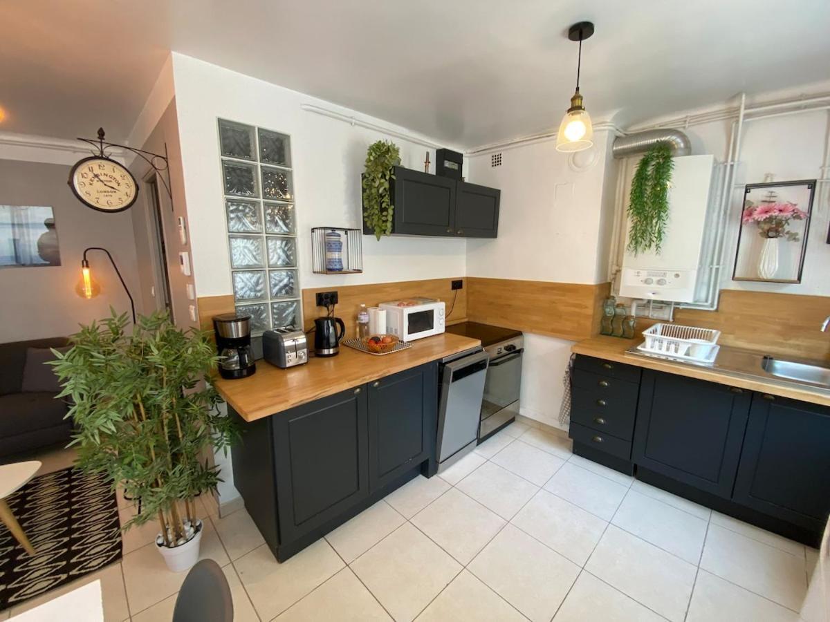 Flcbm - 50 M - Air Conditioning - Parking - 2 Bedrooms Marseille