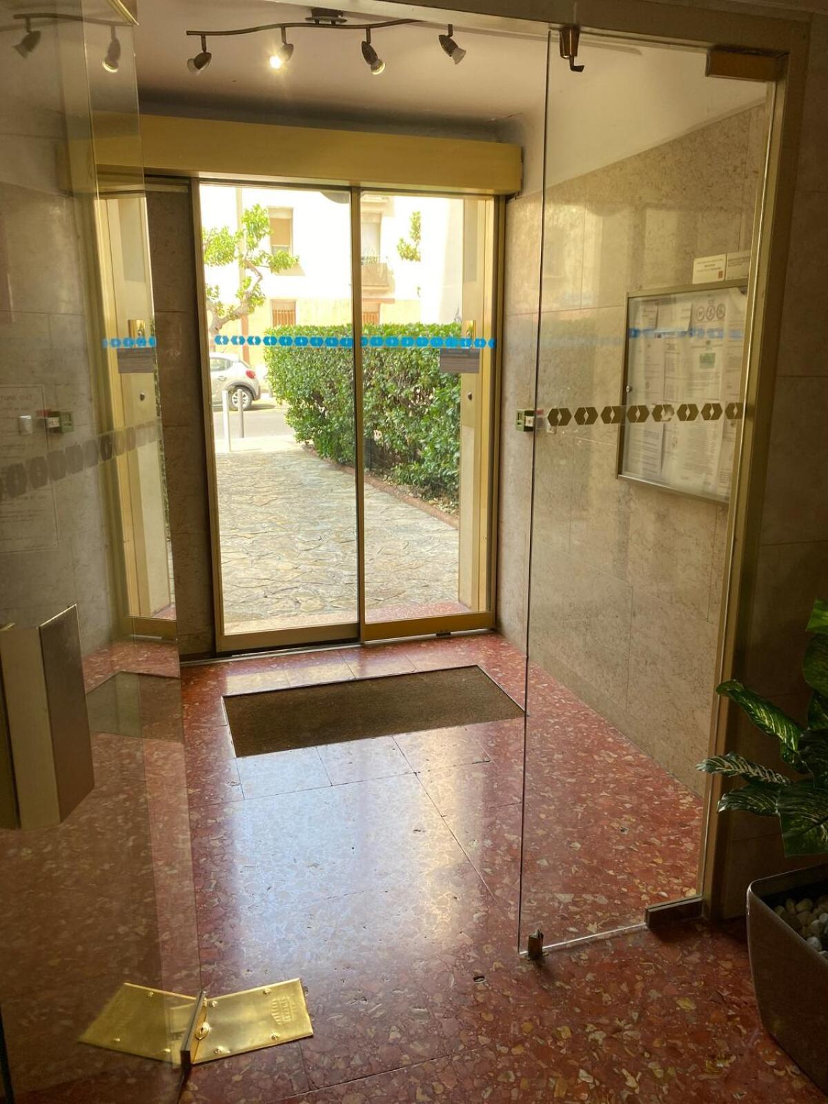 Flcbm - 50 M - Air Conditioning - Parking - 2 Bedrooms * Marseille