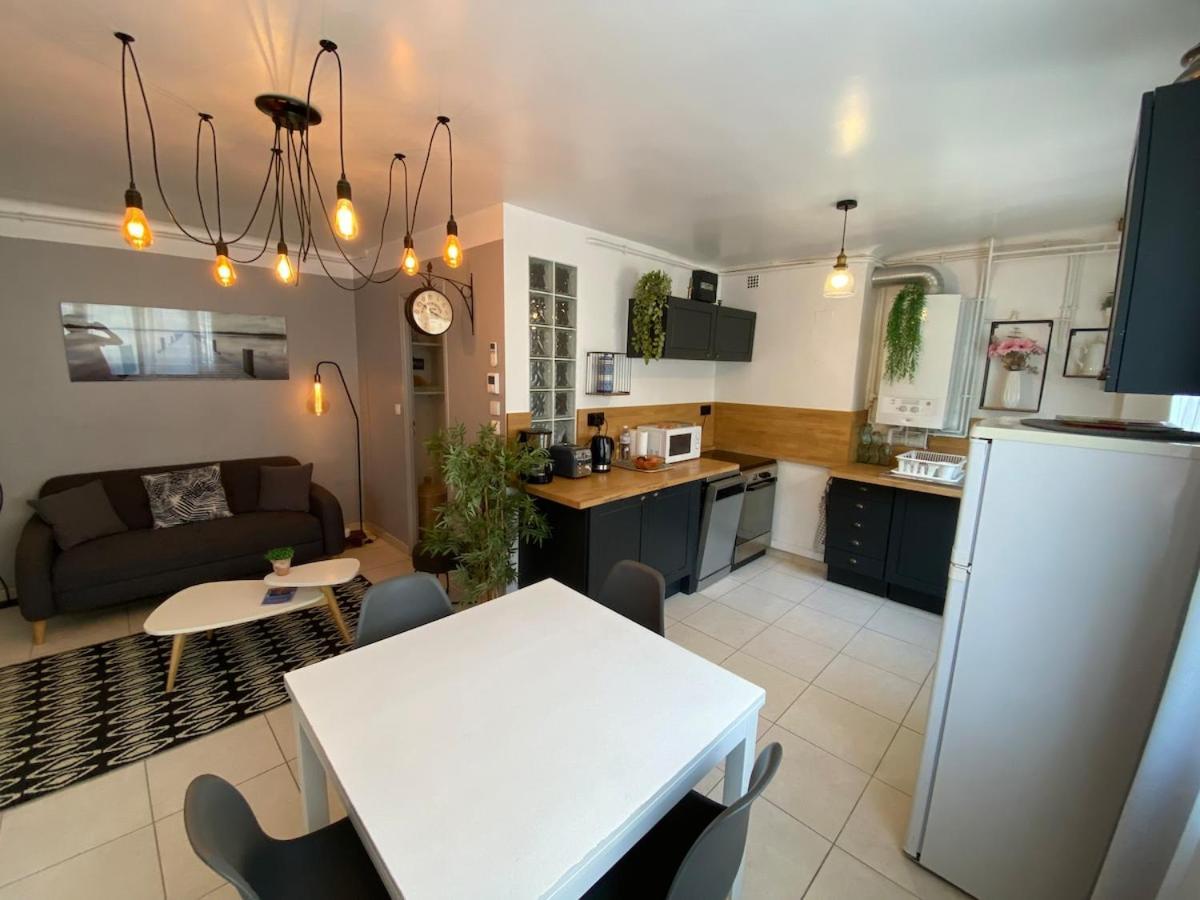 Flcbm - 50 M - Air Conditioning - Parking - 2 Bedrooms Marseille