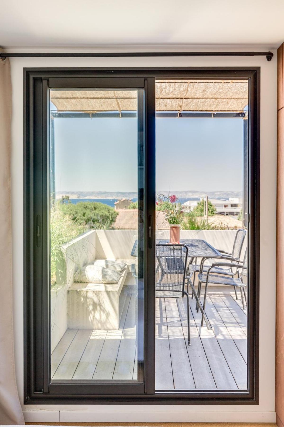 Seaside Architect Contemporary House *