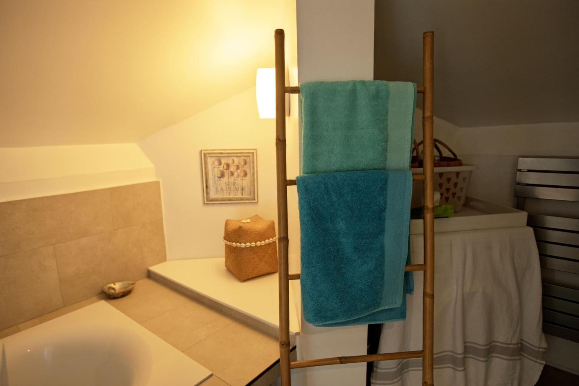 Les Palmiers Apartment *