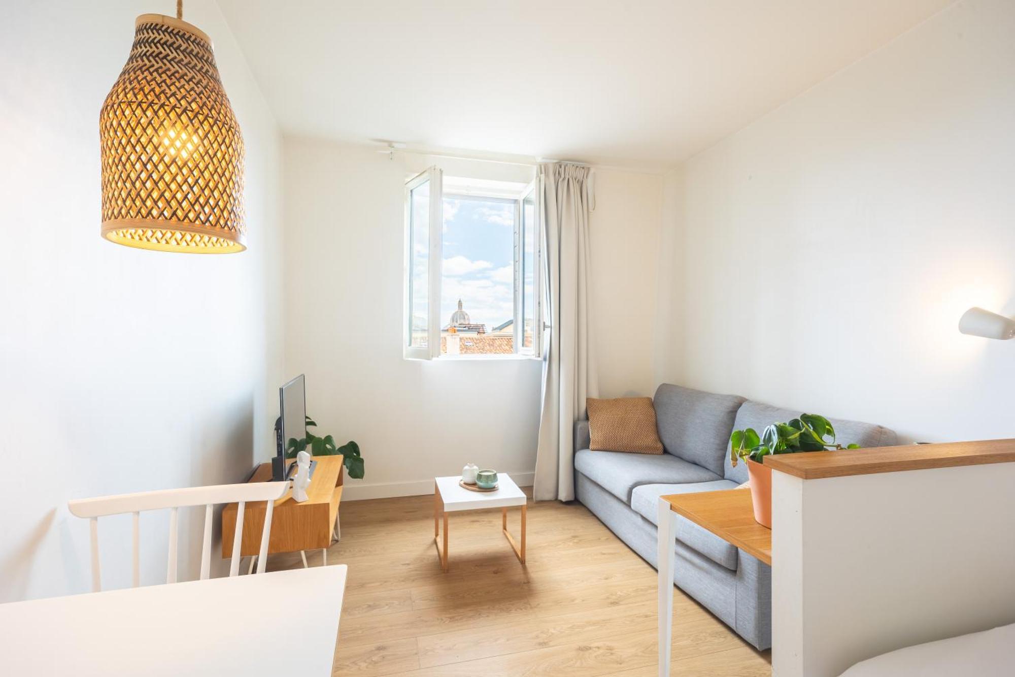The Babel Community - Republique - Joliette Aparthotel 4*