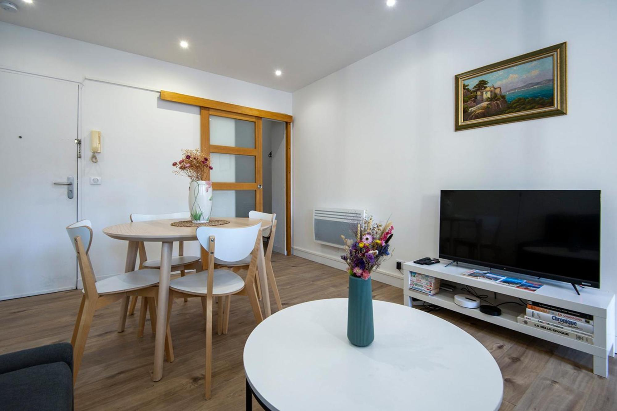 Superb 56 M Near Vieux-port And The Panier * Marseilles