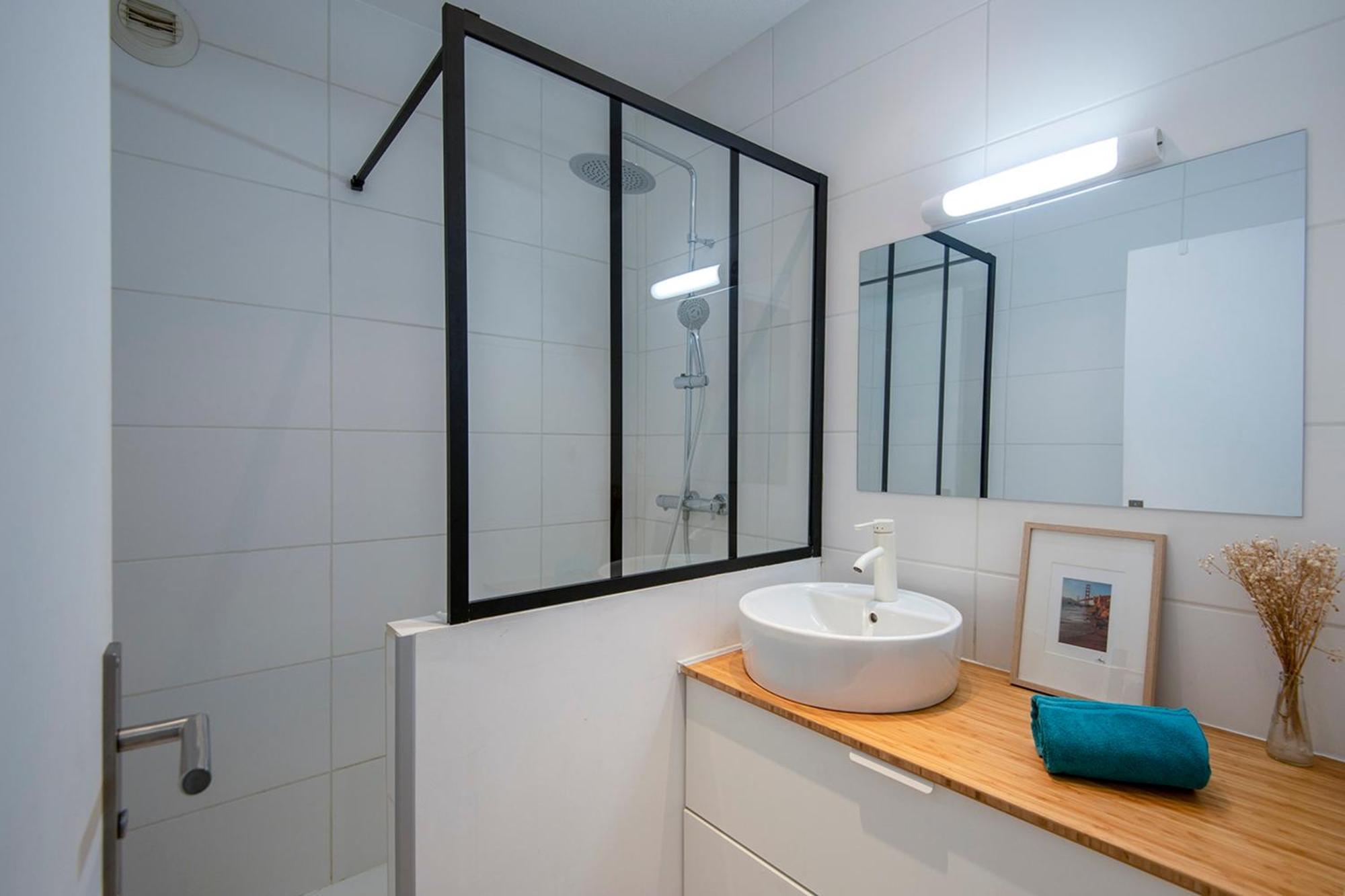 Superb 56 M Near Vieux-port And The Panier * Marseilles