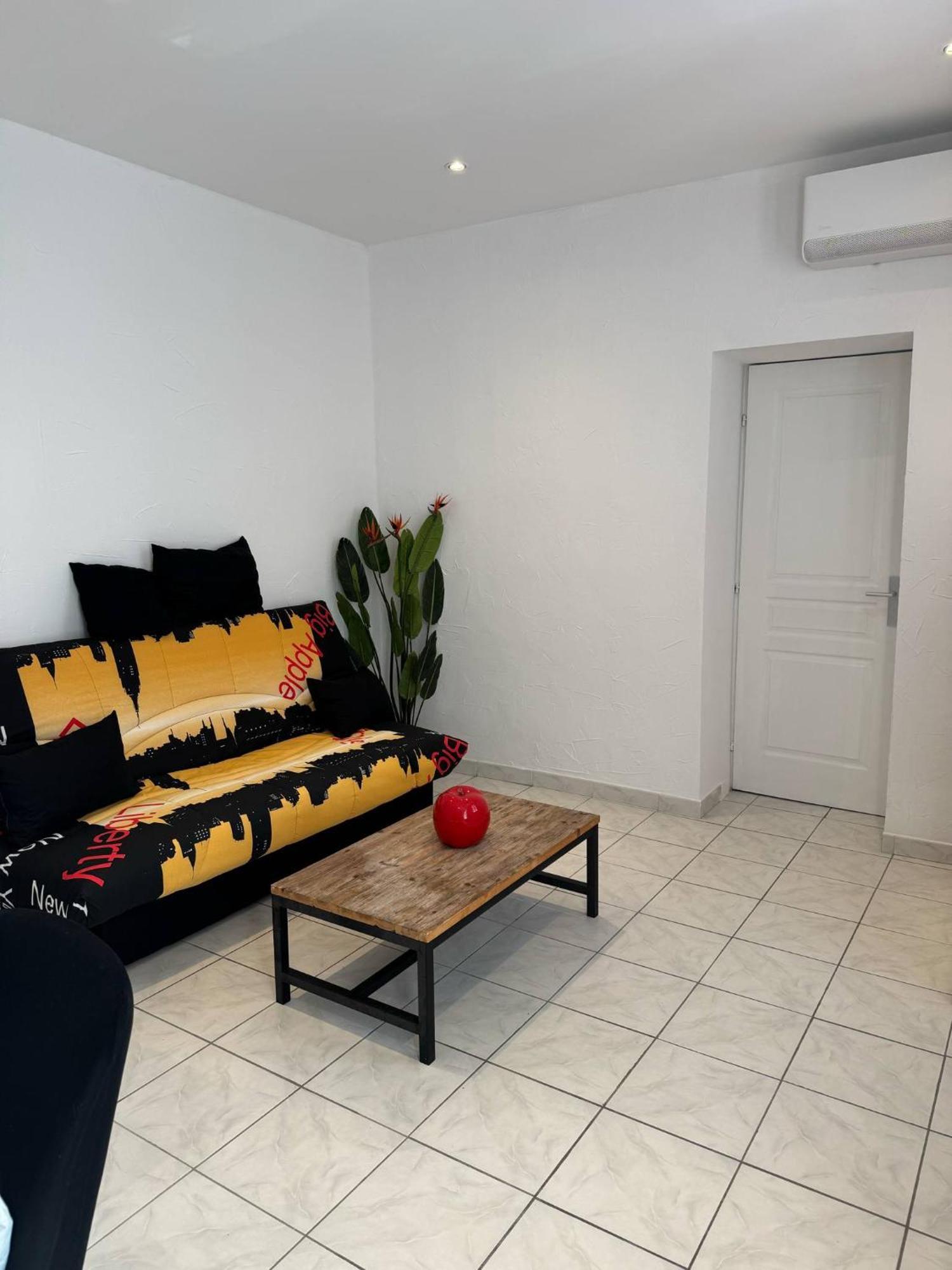 L Estaqueenne Apartment *