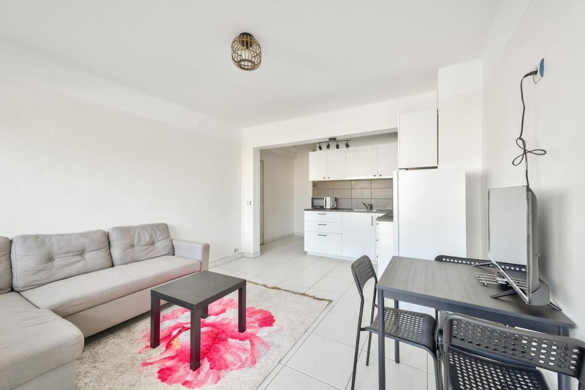 T3 Avec Balcon Proche De La Place Castellane Apartment Marseille