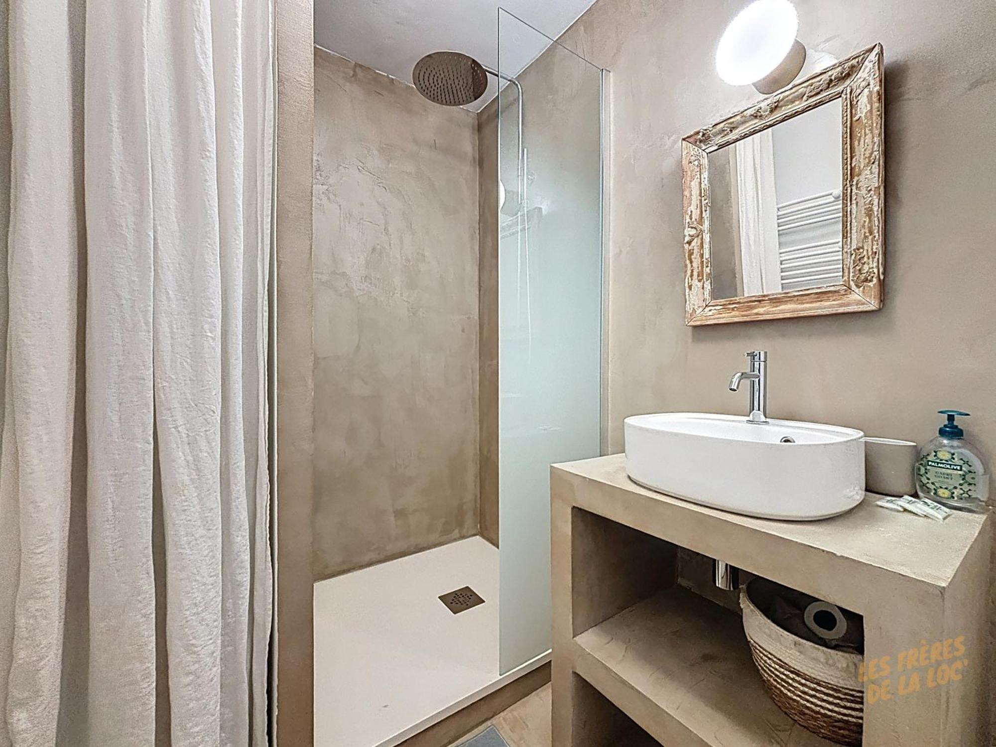 Apartment Hyper Centre Vieux Port - Loft - Les Freres De La Loc' *
