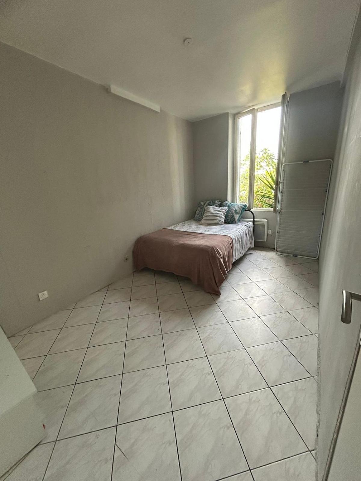 Cozy 4 Personnes Apartment