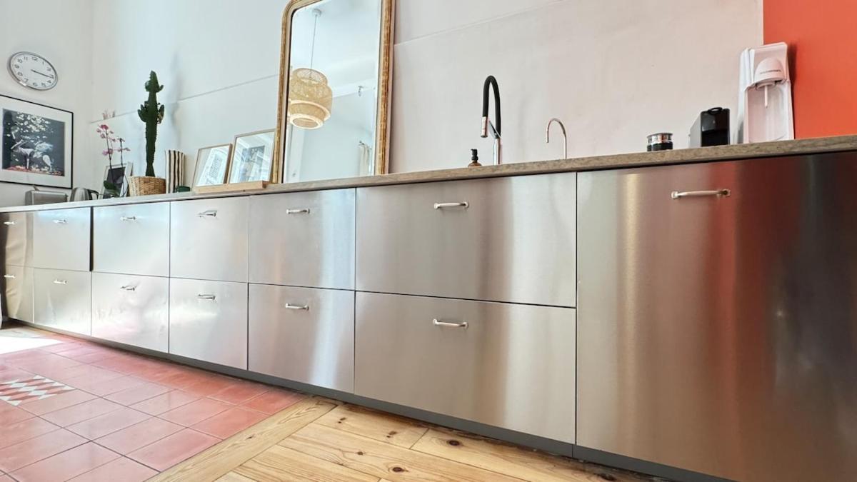 Refurbished 6-room Vieux Port Apartment *