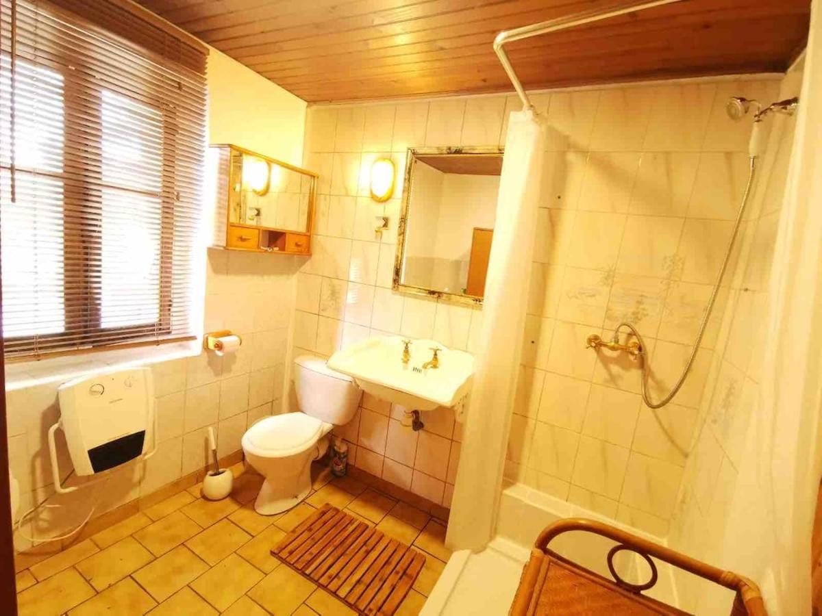 Atypical Forest House With Jacuzzi Holiday home Marseille