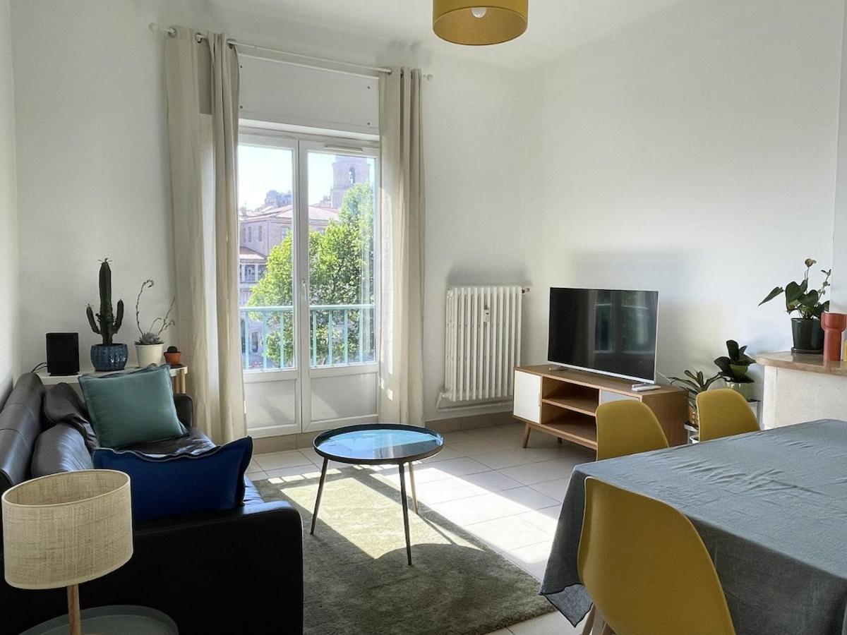 Bright 2 Bedroom Old Port - De Area Apartment Marseille