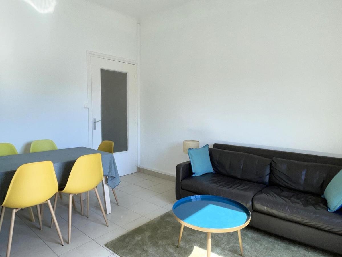 Bright 2 Bedroom Old Port - De Area *