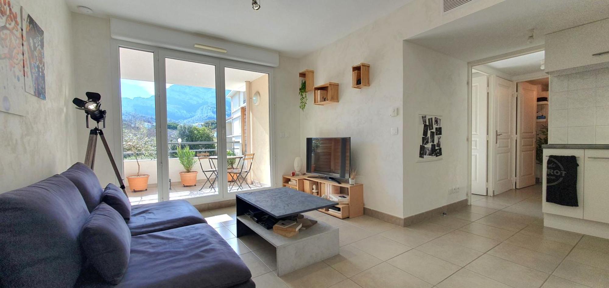 Apartment Stunning 1br Flat With Terrace View On Calanques Marseilles