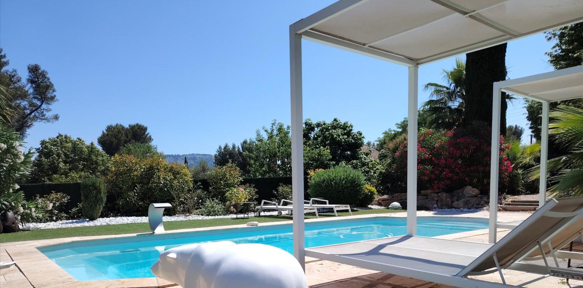 Avec Piscine Entre Et Cassis