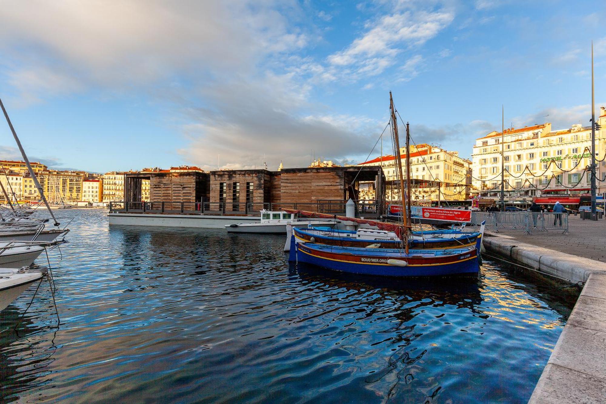 Sainte Escale Vieux Port Marseille