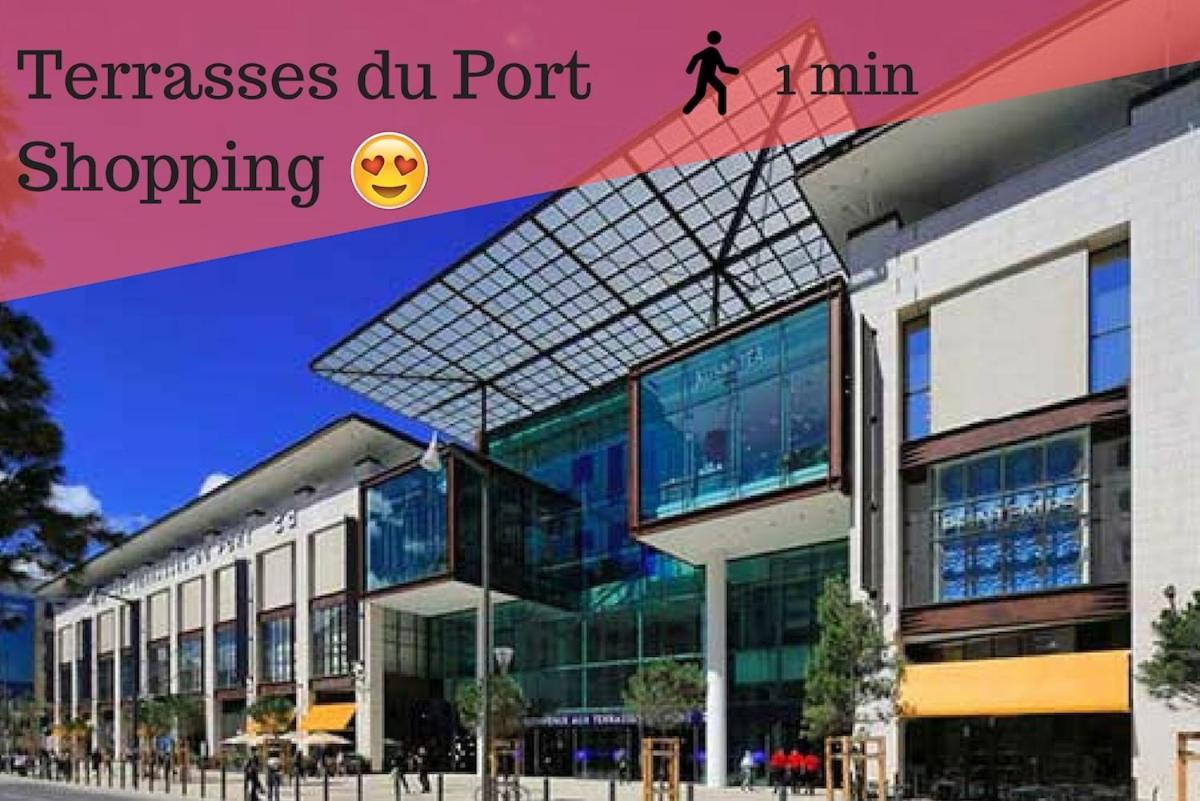 2 - Metro Joliette - Bright - Great Bed - Netflix - No Aircon Apartment Marseilles