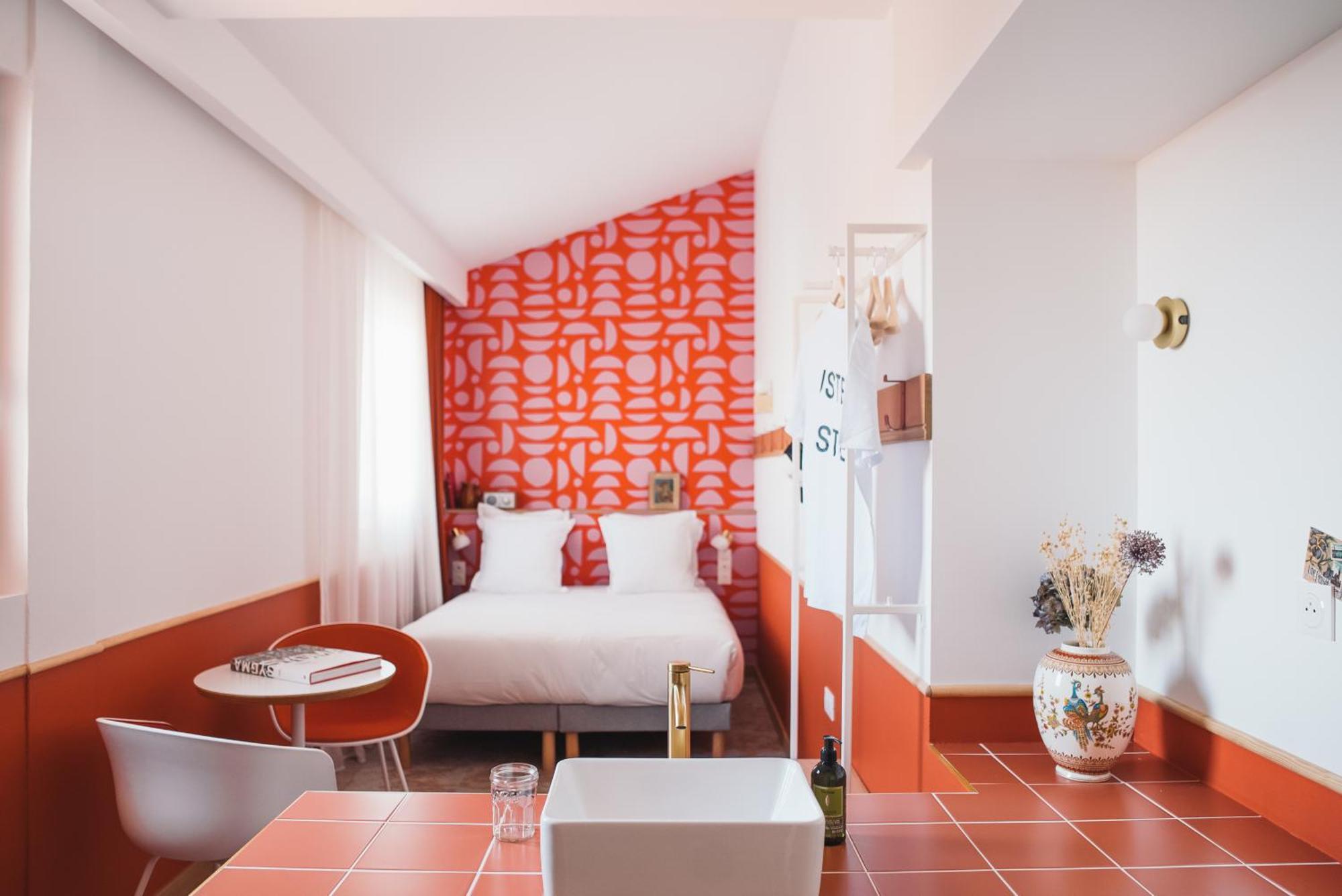 Khách sạn Grand Juste Marseille
