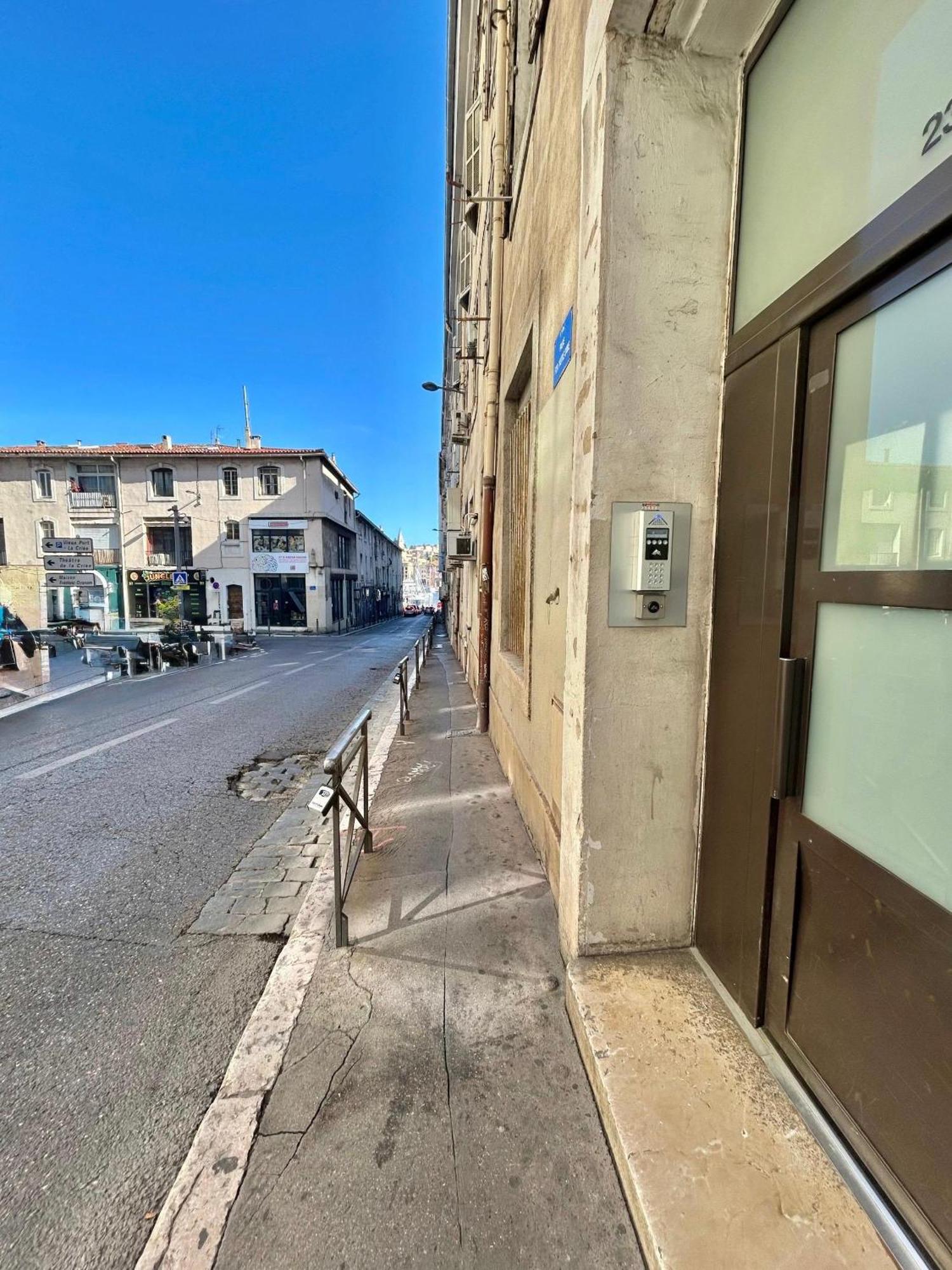 Le Cocon Du Vieux Port - Neuf Confort En Plein Centre - Place Aux Huiles Appartement