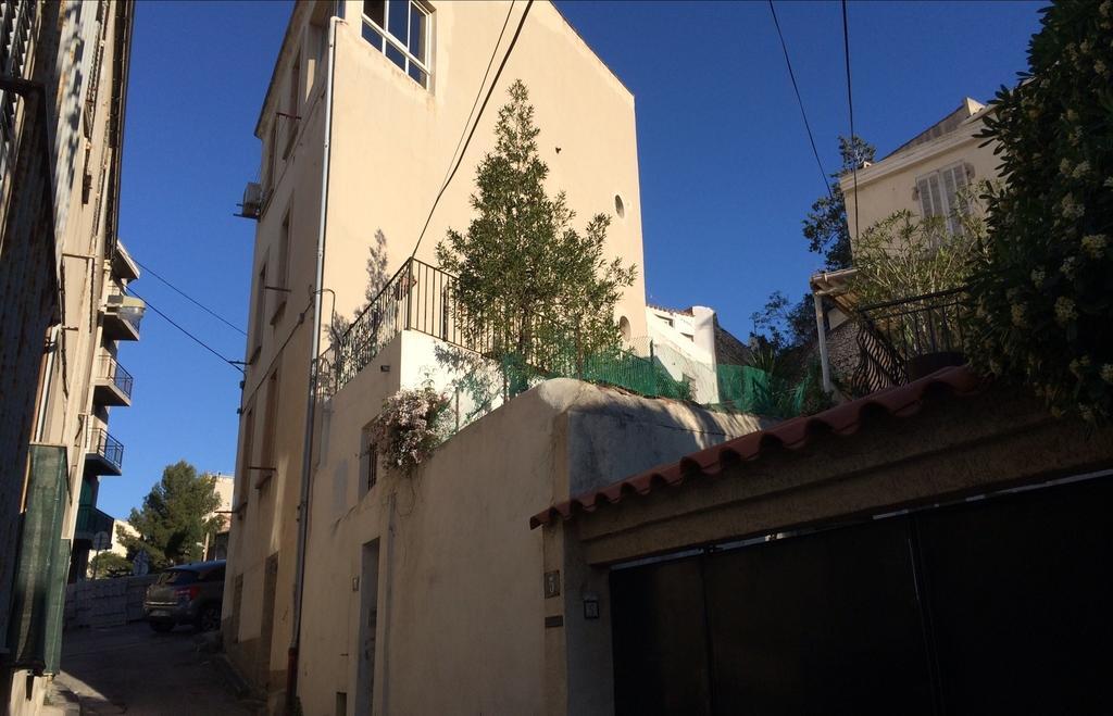Apartment Les Gites De Granier Marseilles
