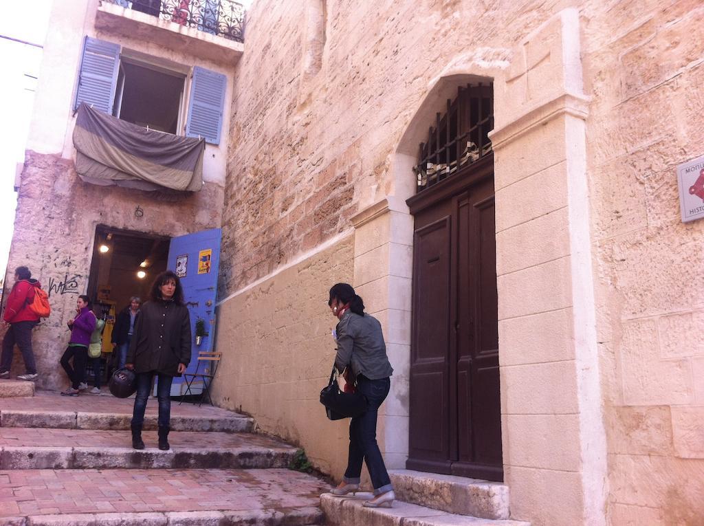 Bnb Jardin Vieux Port Panier Guest house