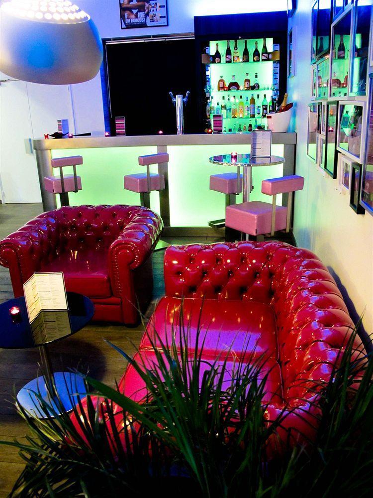 Music Hotel