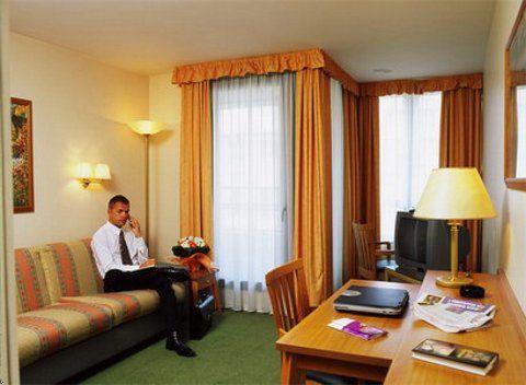Hotel Citadines Apart'hotel Centre 3*