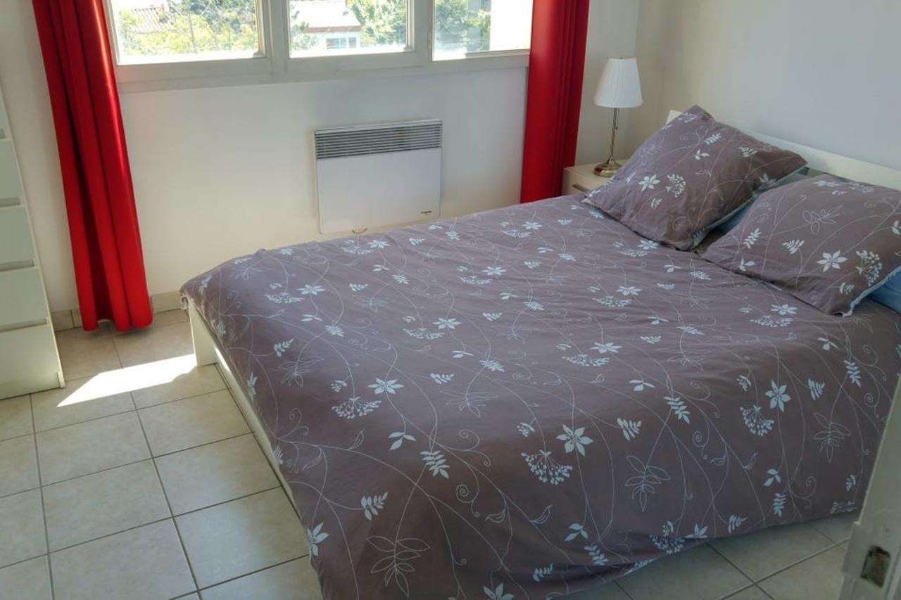 Beau T3 - Climatise - Grande Terrasse - * Marseille