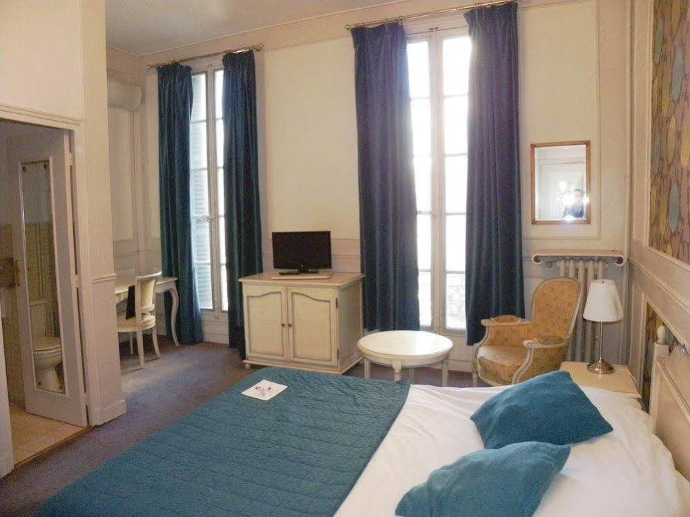 Khách sạn Ibis Styles Vieux Port 3*