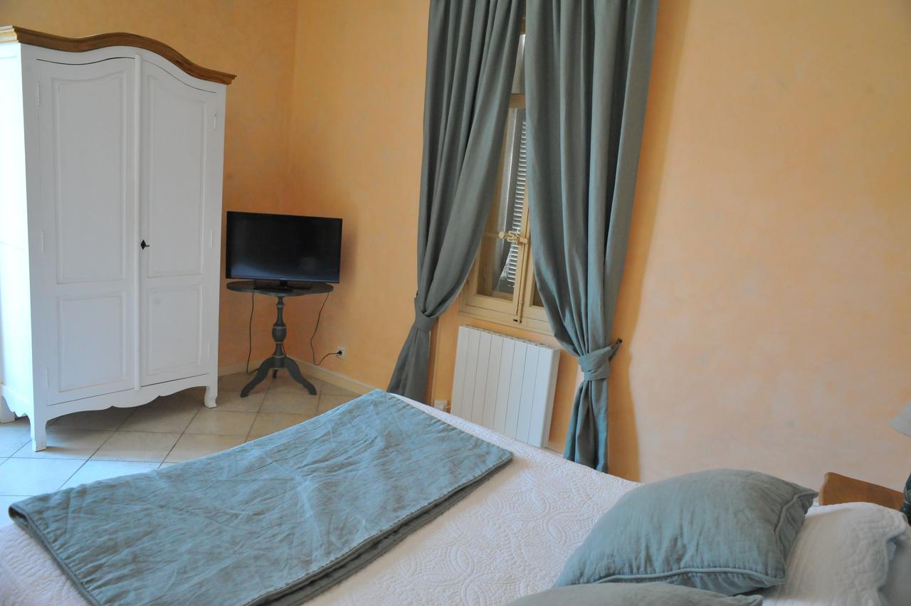 Frühstückspension Valflor D'hotes Et Marseilles