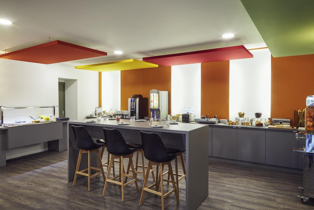 Ibis Styles Vieux Port Khách sạn