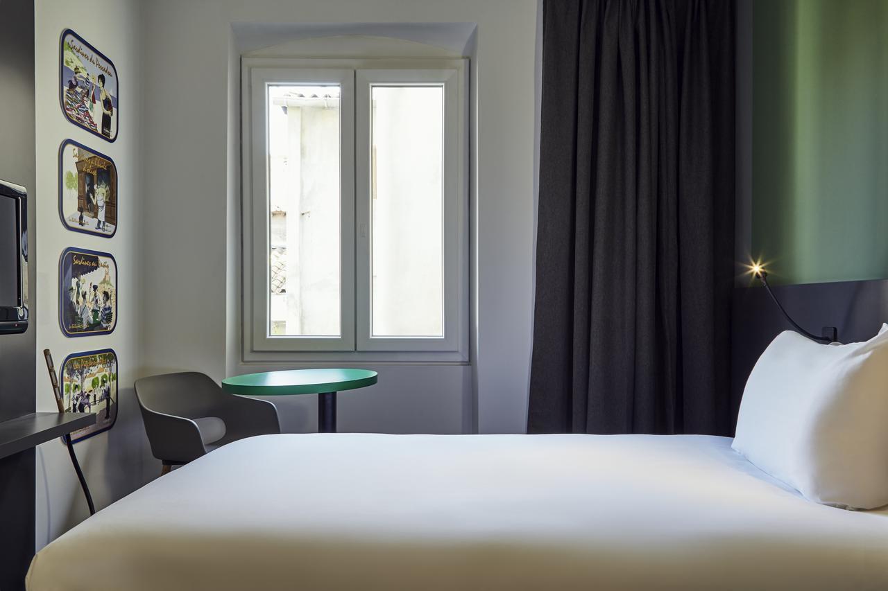 Ibis Styles Vieux Port Khách sạn 3*