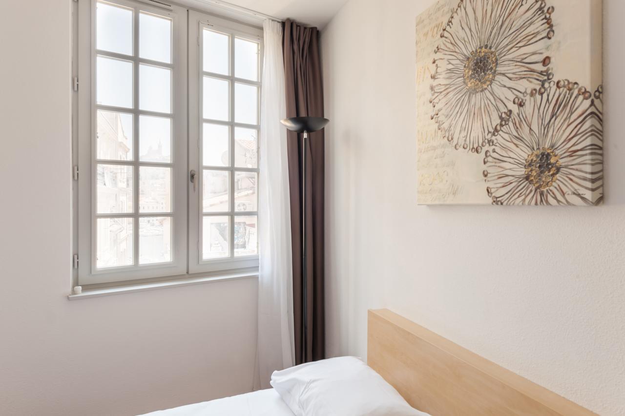 Residhotel Vieux Port 3*