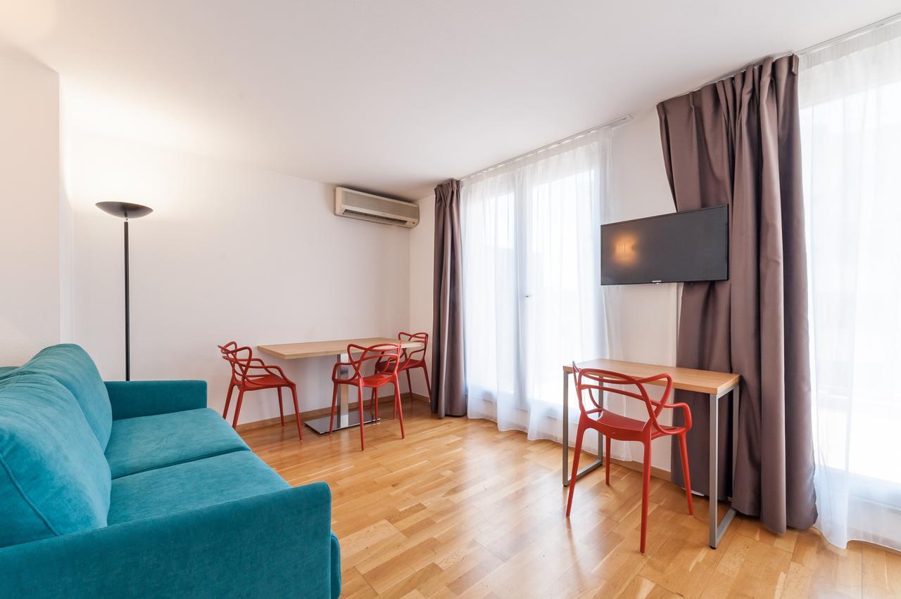 Khách sạn hẻo lánh Residhotel Vieux Port 3*