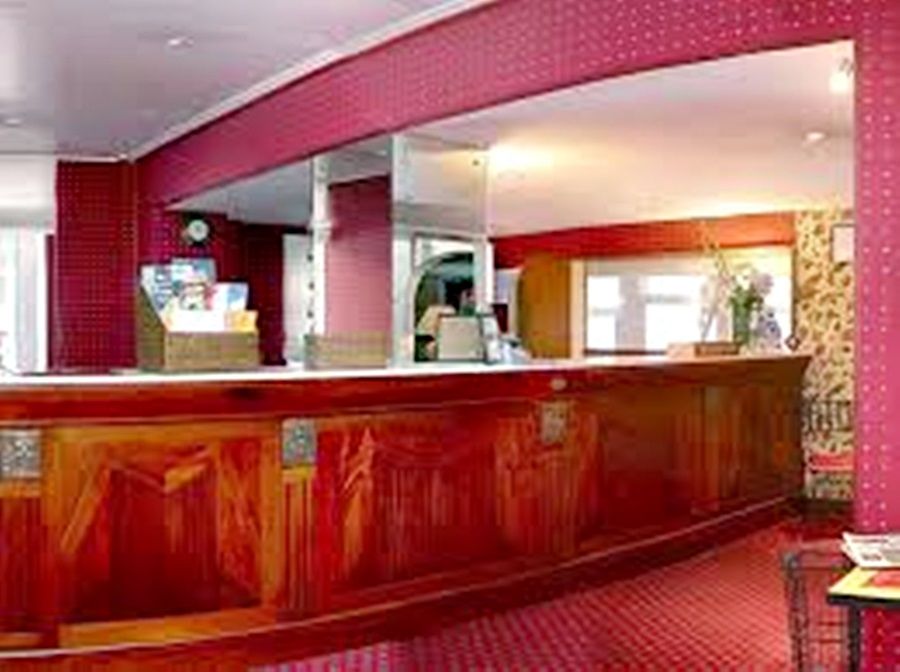 Ibis Styles Vieux Port Khách sạn 3*