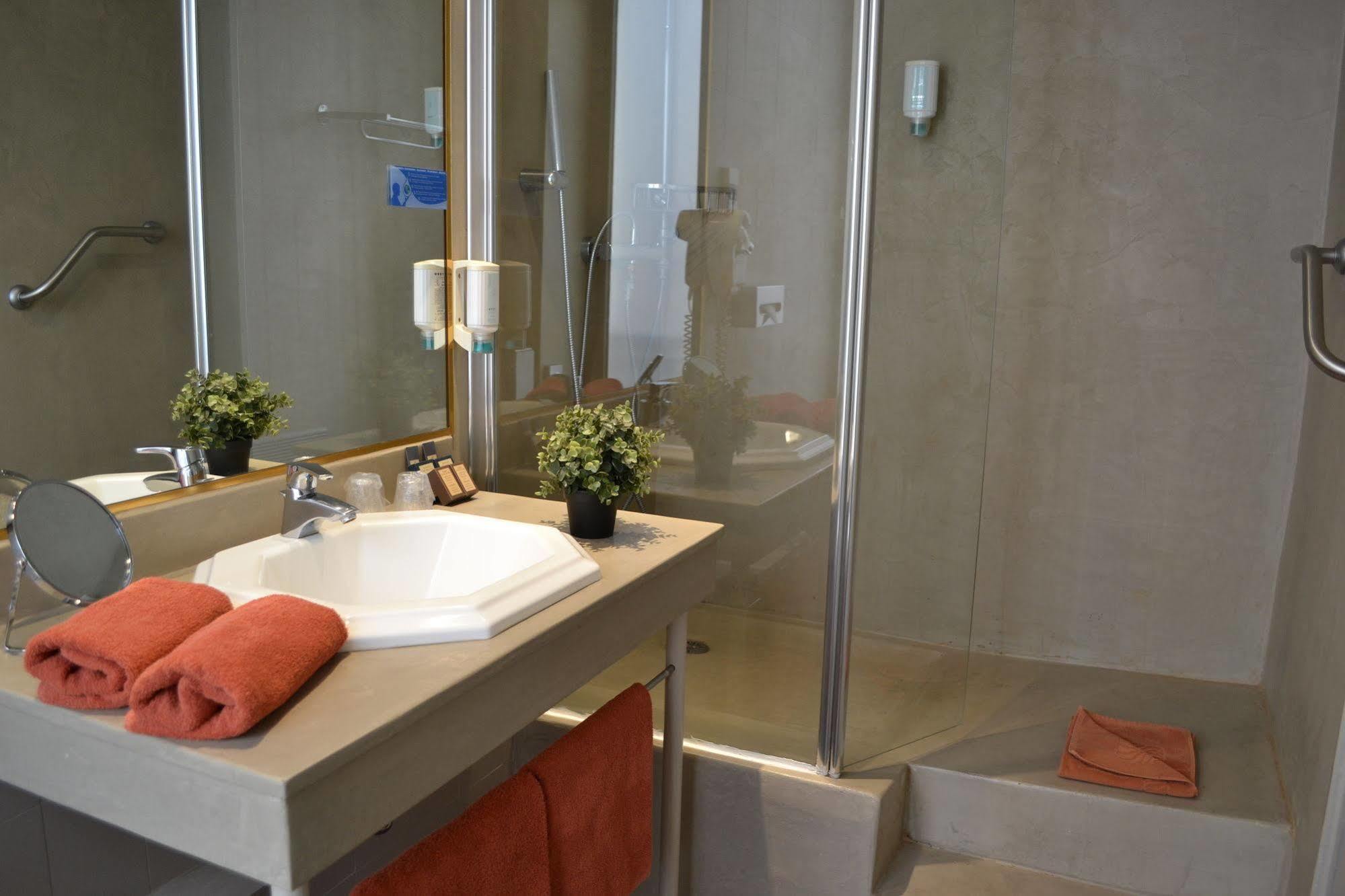 Hotel Saint Ferreol Marseille